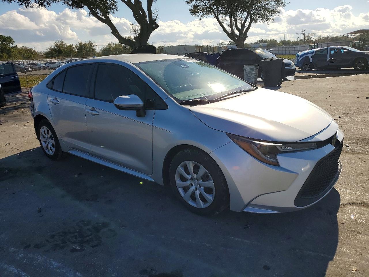 2020 TOYOTA COROLLA LE photo 4