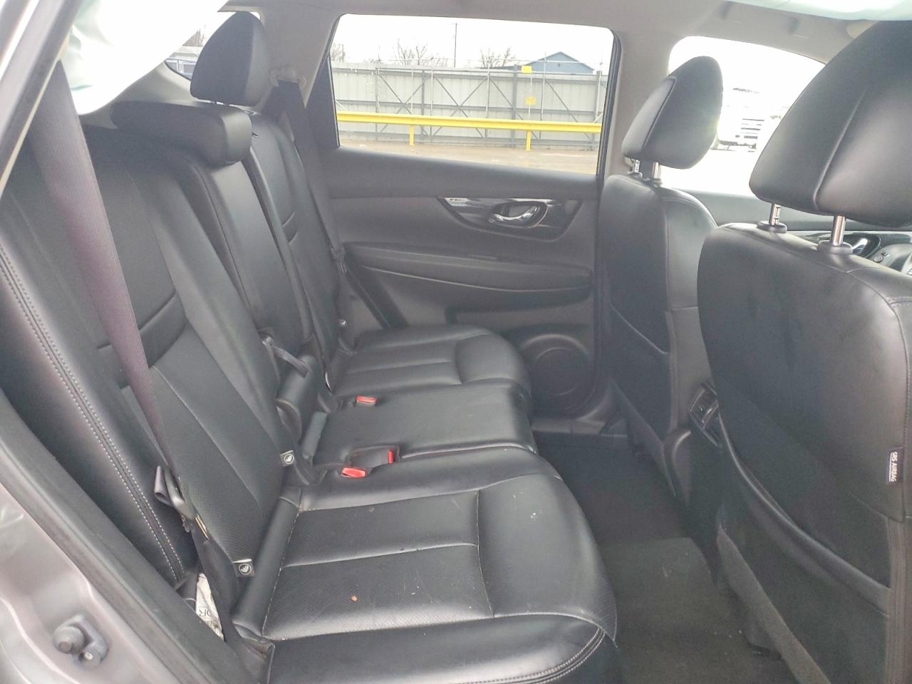 2018 NISSAN ROGUE S photo 11