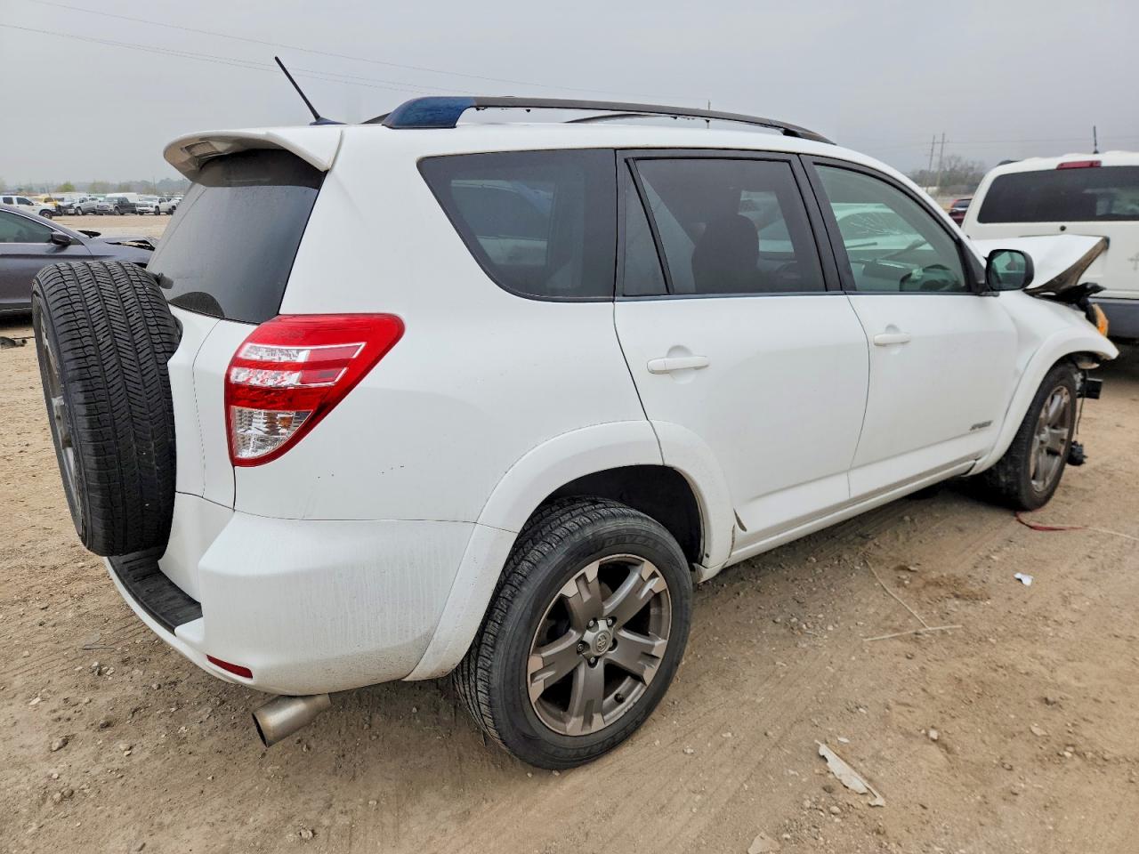 2009 TOYOTA RAV4 SPORT photo 3