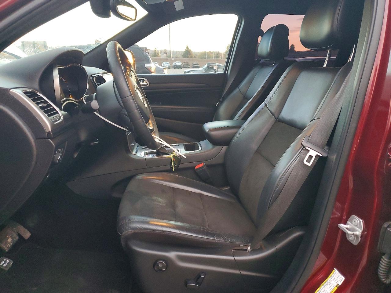 2020 JEEP GRAND CHEROKEE LAREDO photo 13
