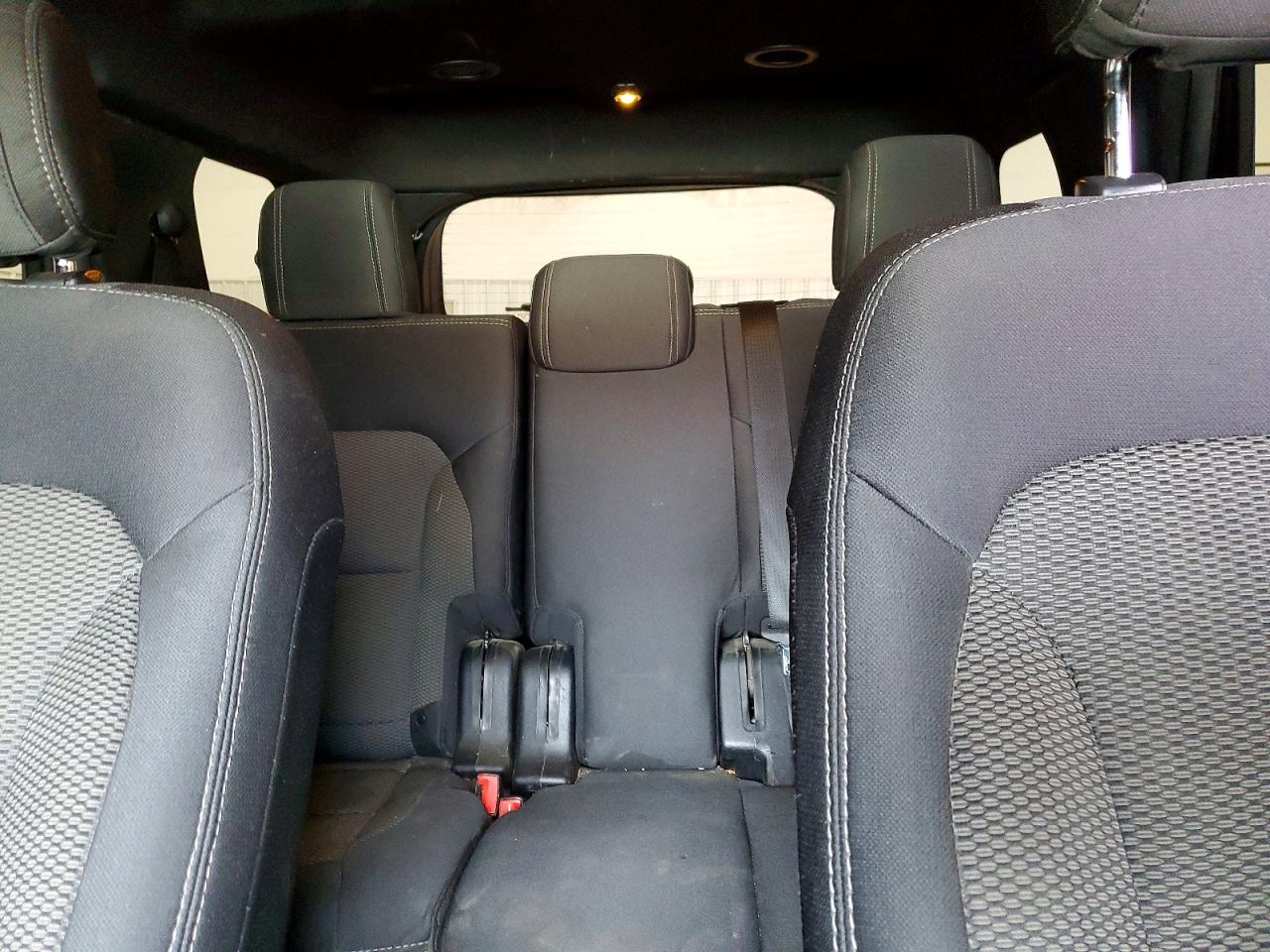 2017 FORD EXPLORER XLT photo 10