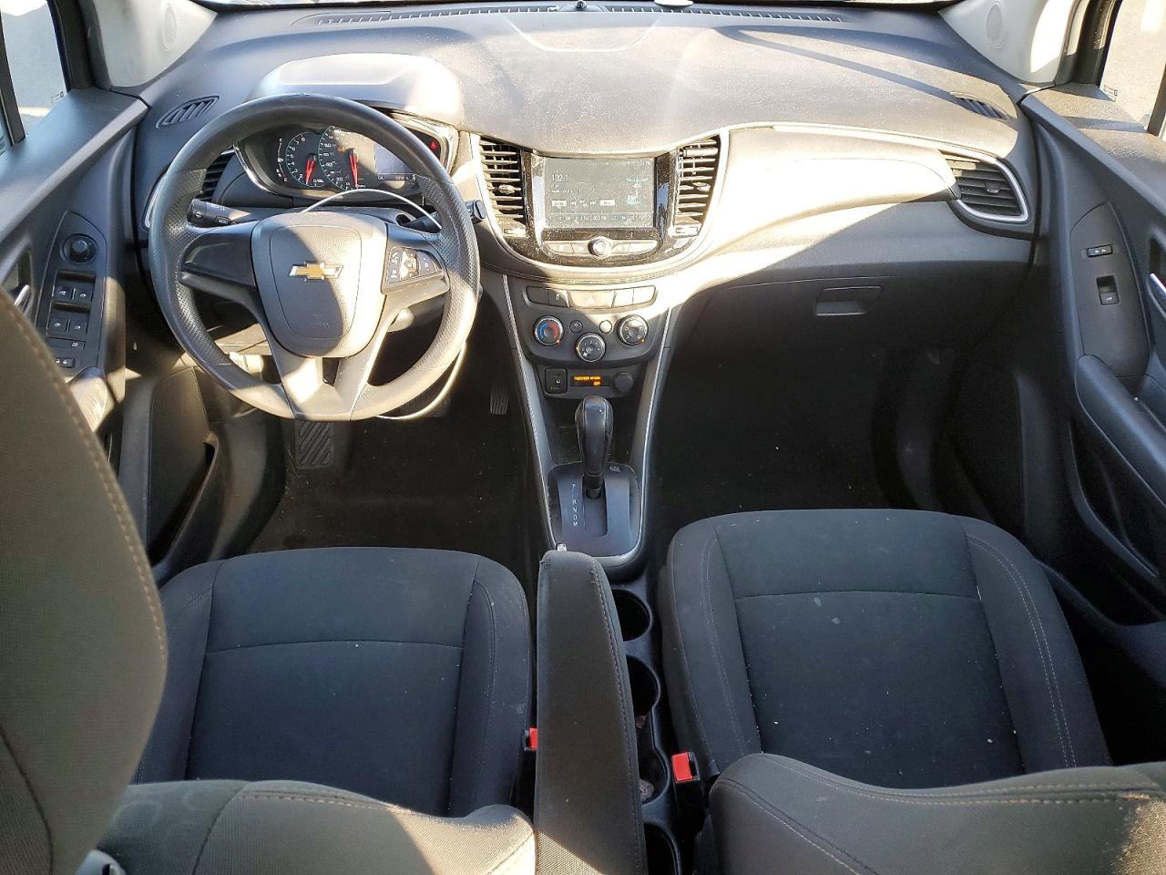 2017 CHEVROLET TRAX LS photo 8