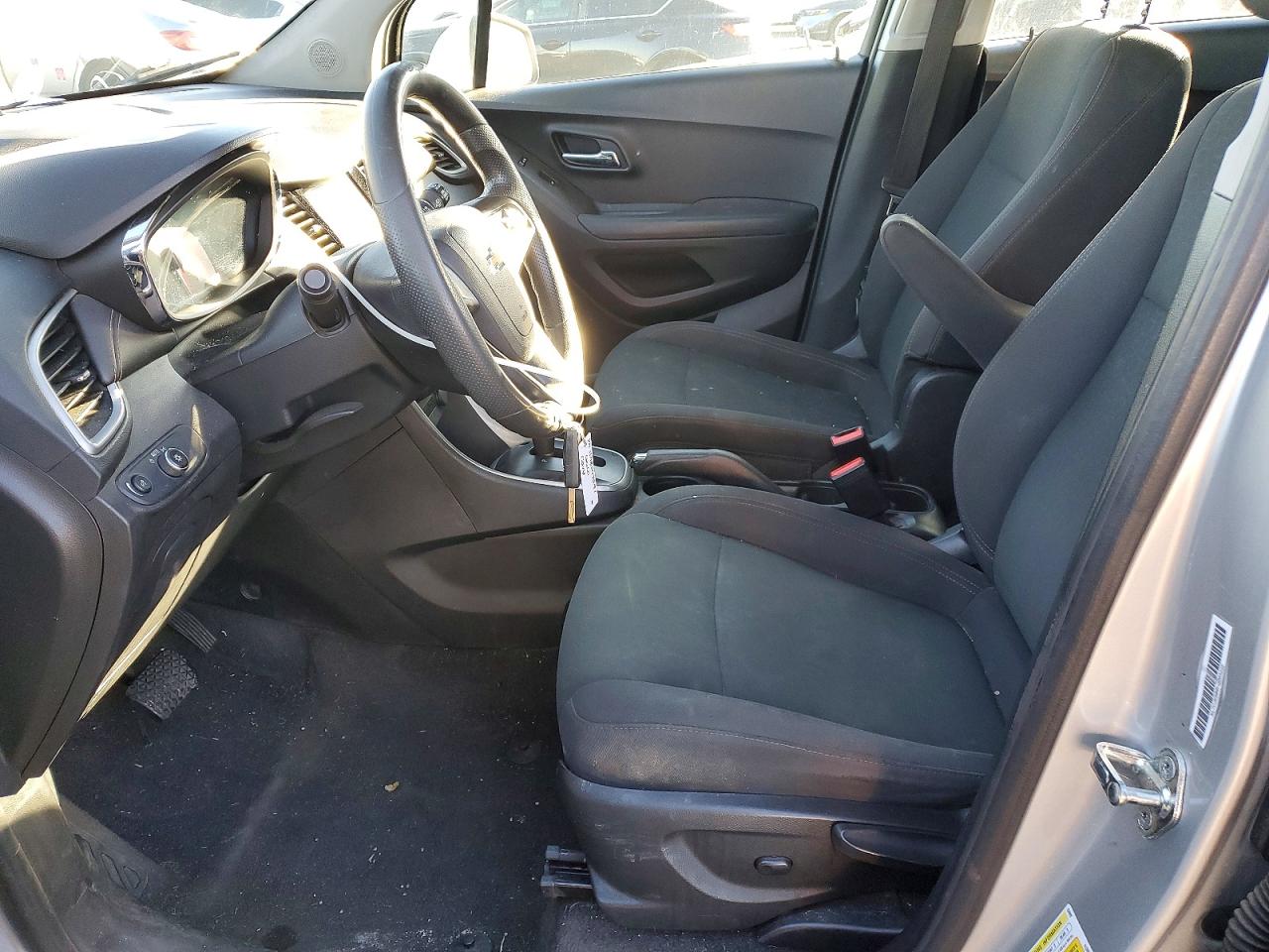 2017 CHEVROLET TRAX LS photo 7