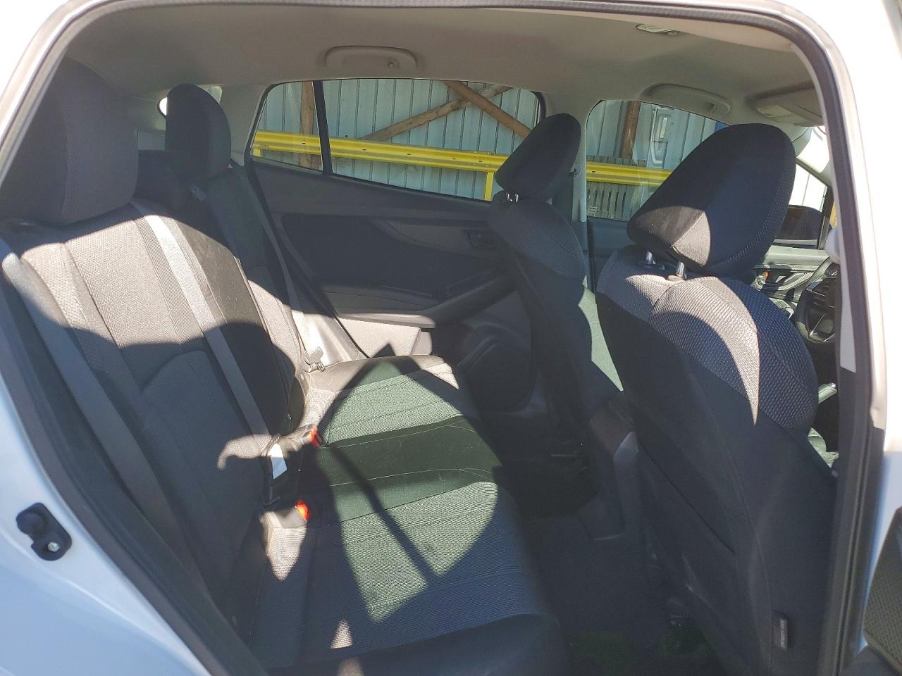 2017 SUBARU IMPREZA photo 10