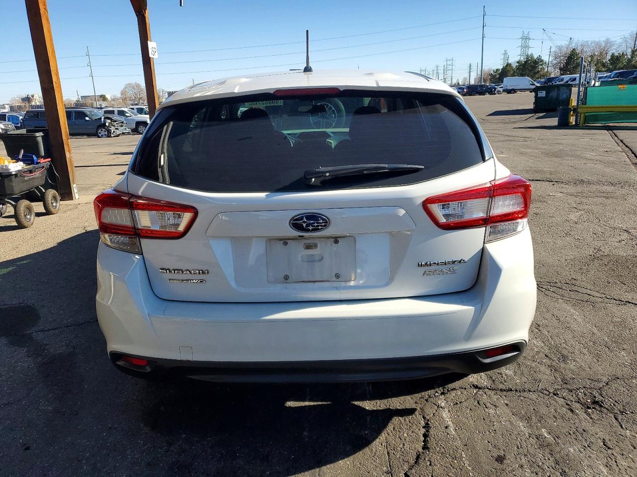 2017 SUBARU IMPREZA photo 6