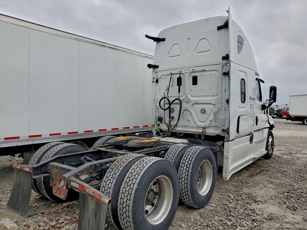 2016 FREIGHTLINER CASCADIA 125 photo 4