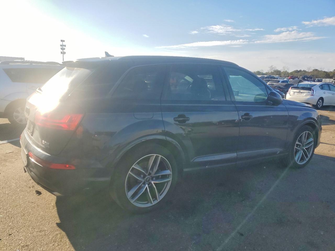2017 AUDI Q7 PRESTIGE photo 3