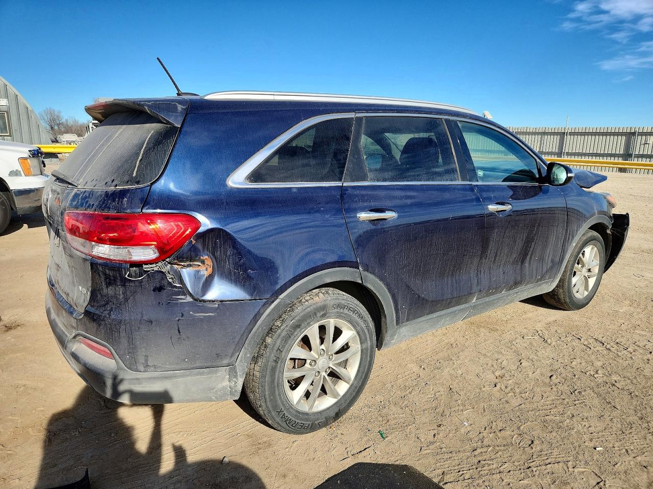 2016 KIA SORENTO LX V6 photo 3