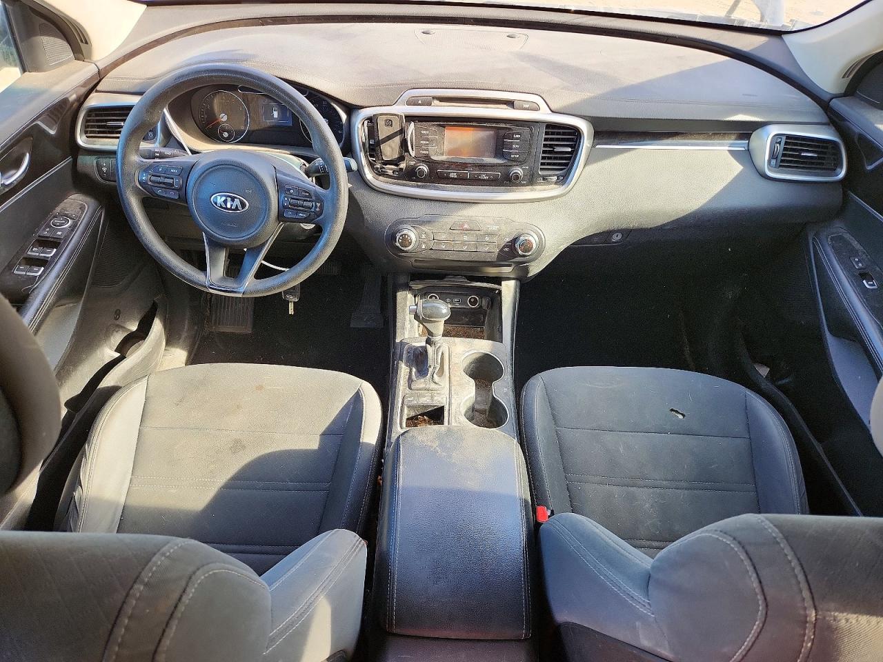 2016 KIA SORENTO LX V6 photo 8