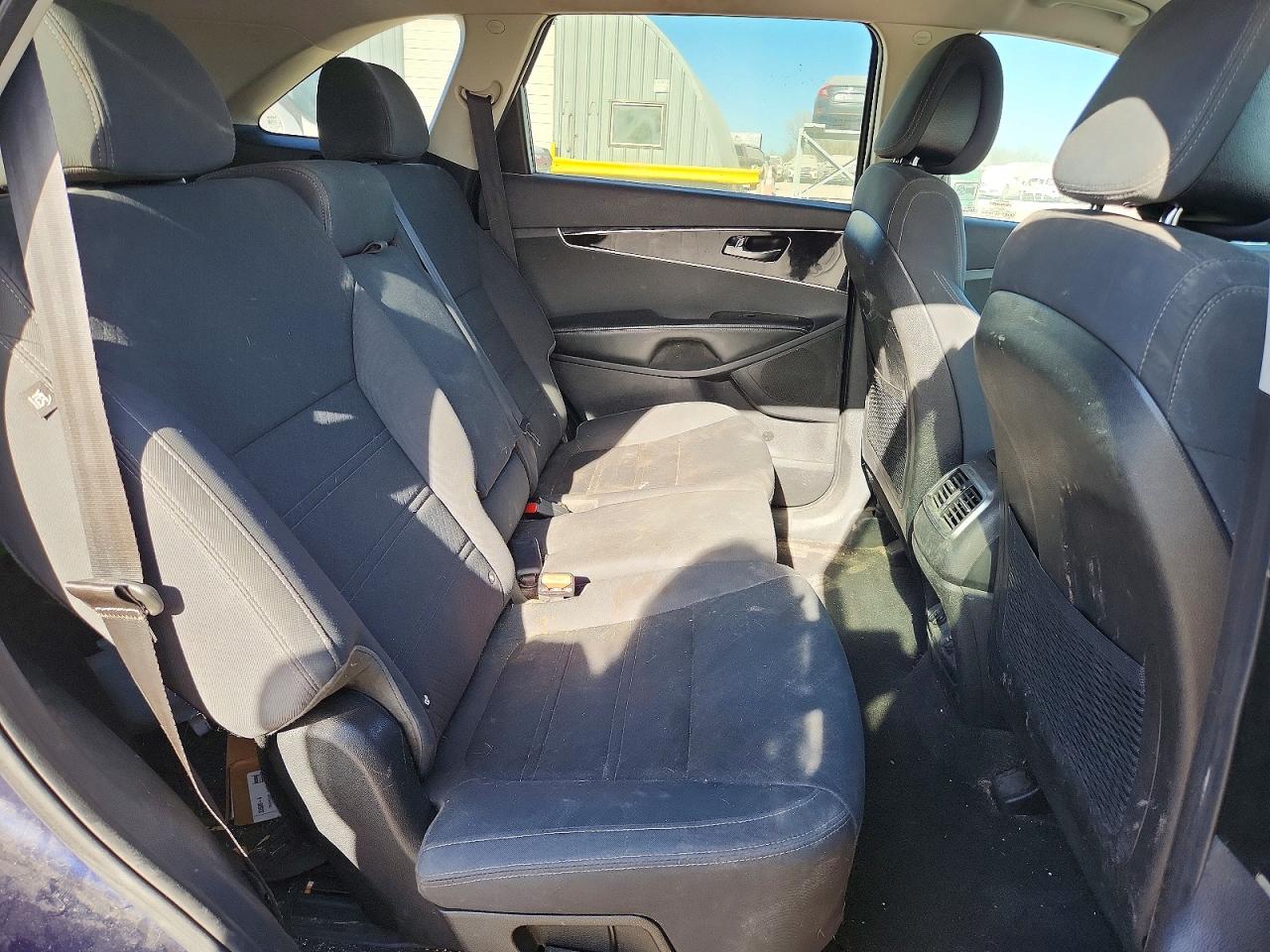 2016 KIA SORENTO LX V6 photo 11