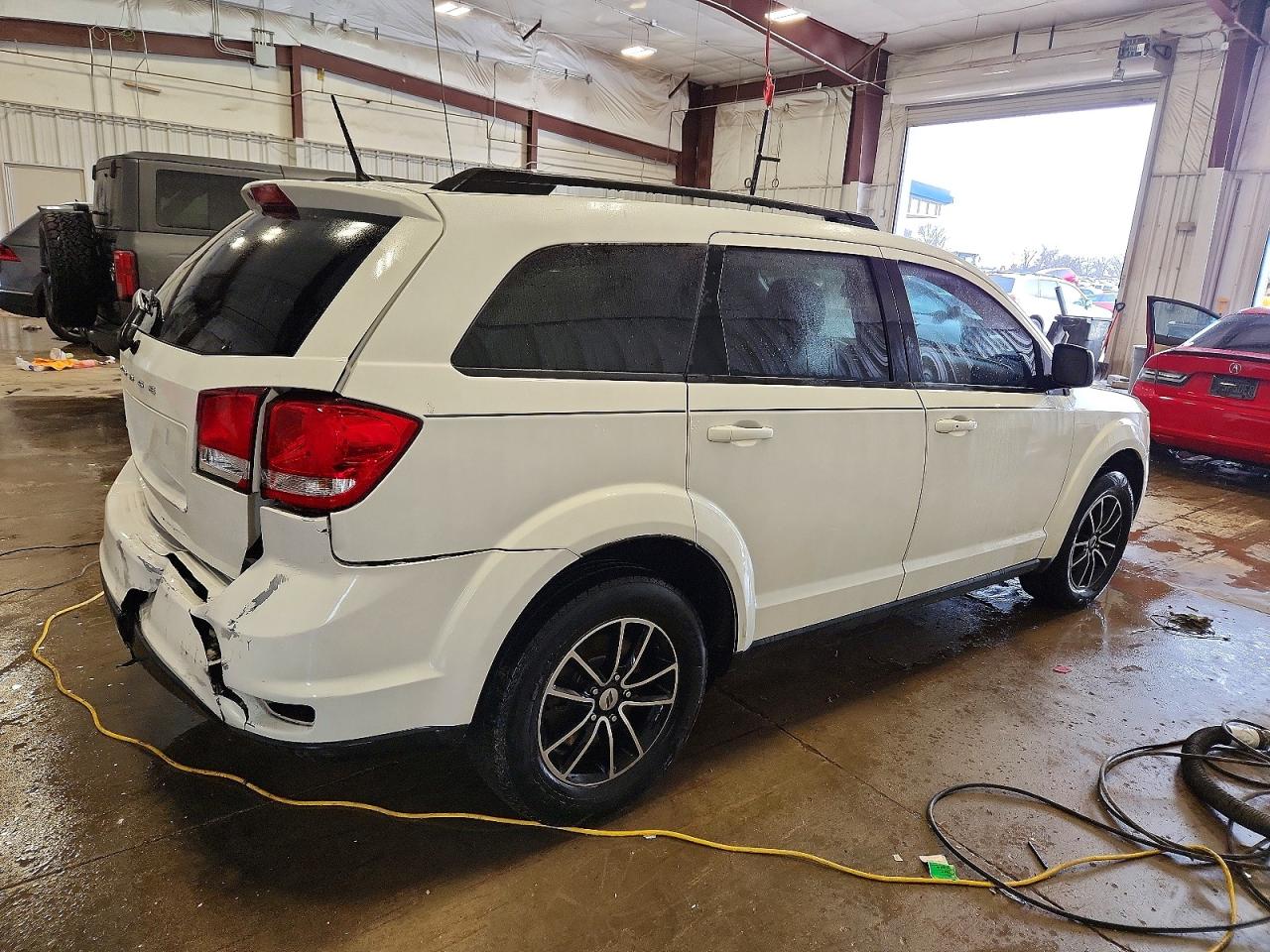 2018 DODGE JOURNEY SXT photo 3
