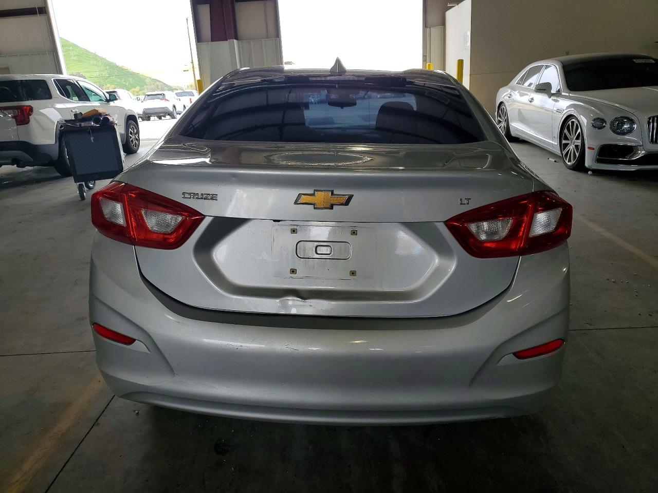 2016 CHEVROLET CRUZE LT photo 6