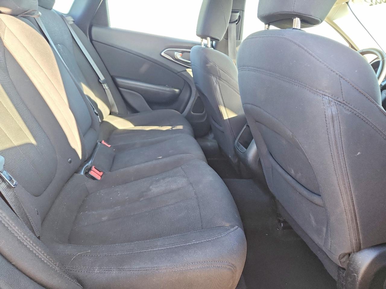 2015 CHRYSLER 200 LIMITED photo 10