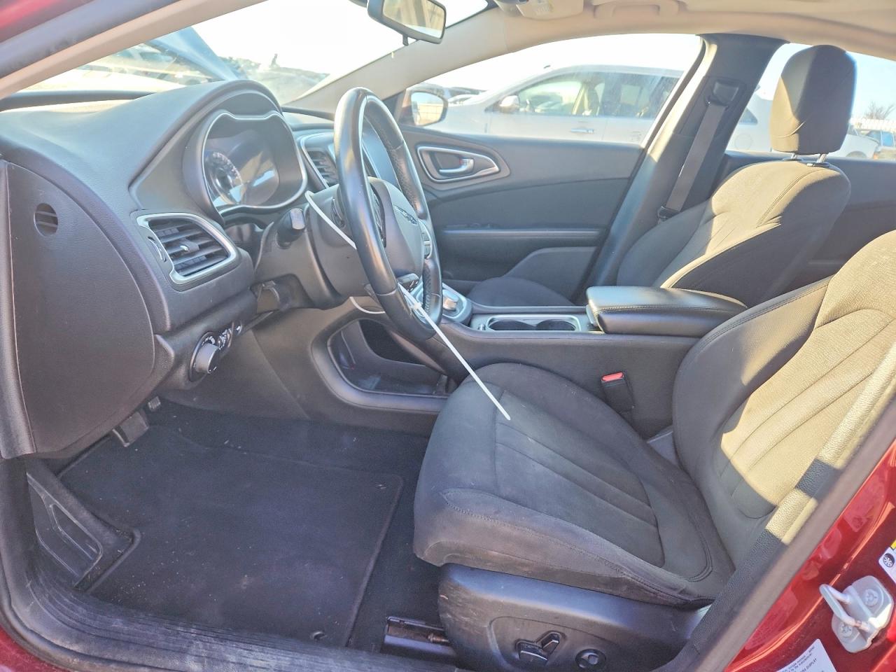 2015 CHRYSLER 200 LIMITED photo 7