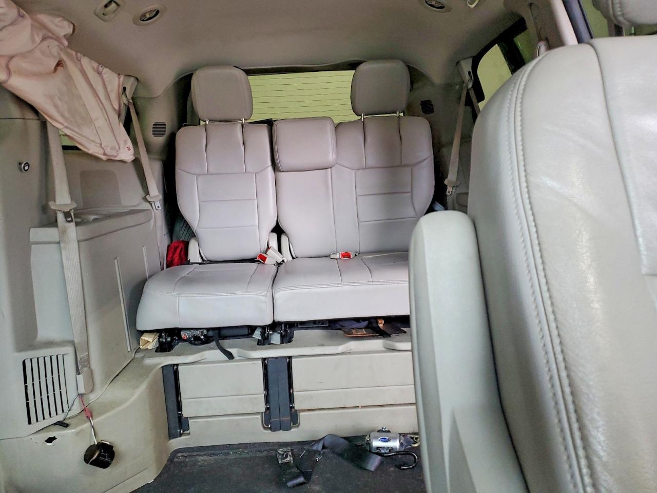 2015 DODGE GRAND CARAVAN SXT photo 10