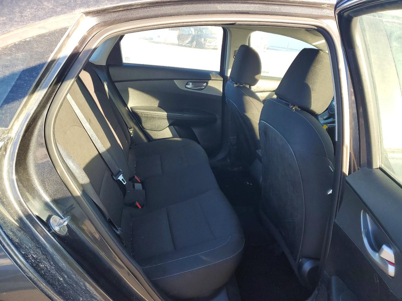 2019 KIA FORTE FE photo 28