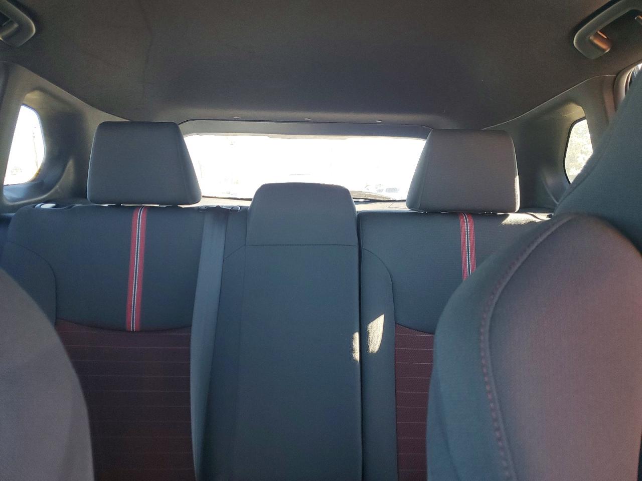 2025 TOYOTA COROLLA CROSS photo 10