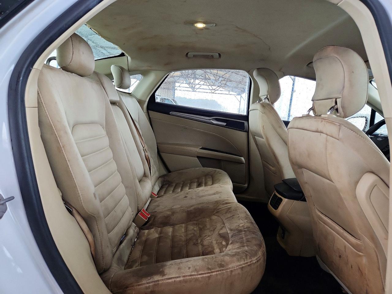 2014 FORD FUSION SE photo 10