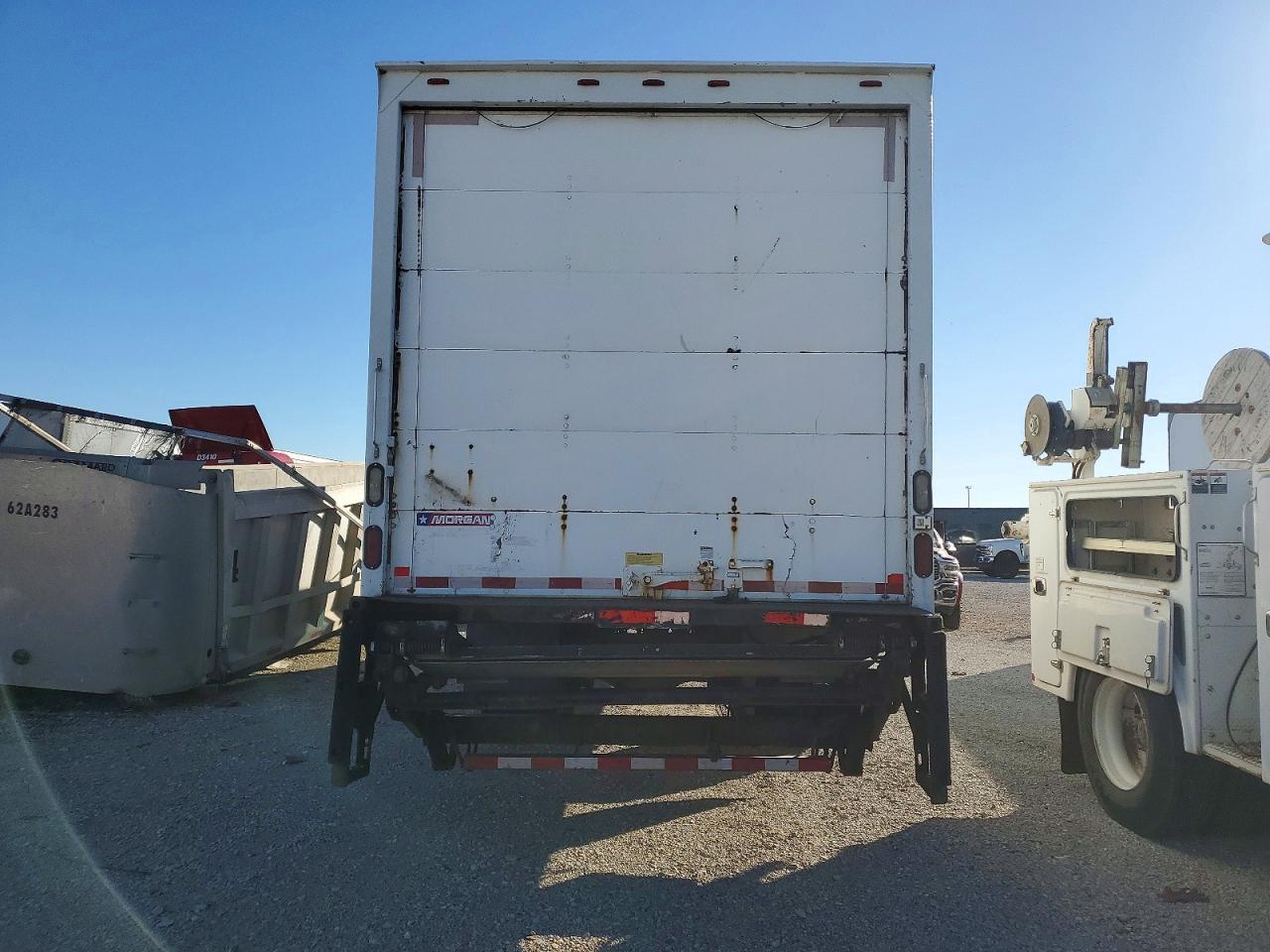 2016 HINO 258/268 BOX TRUCK photo 6