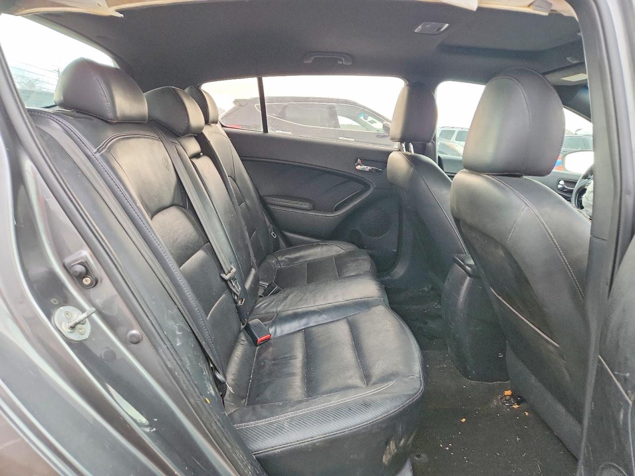 2015 KIA FORTE SX photo 10