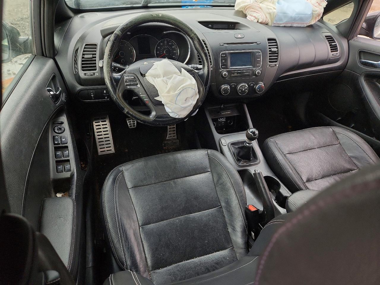 2015 KIA FORTE SX photo 8