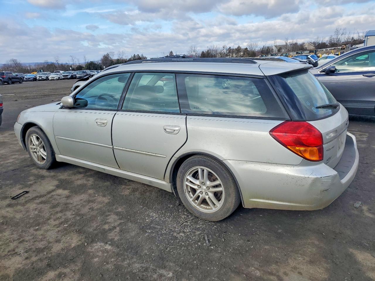 2005 SUBARU LEGACY 2.5I photo 2