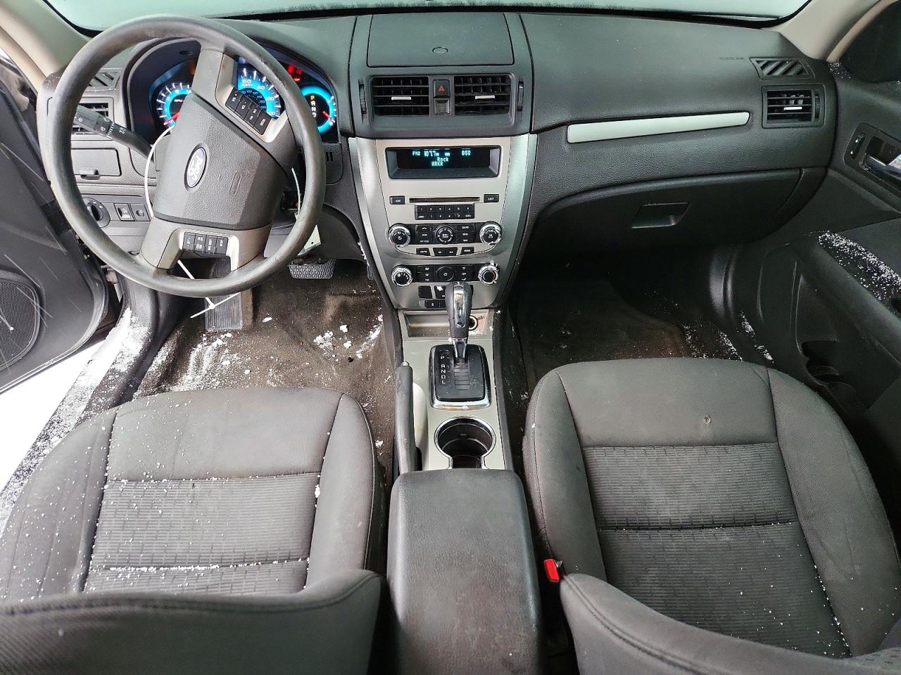 2010 FORD FUSION SE photo 8