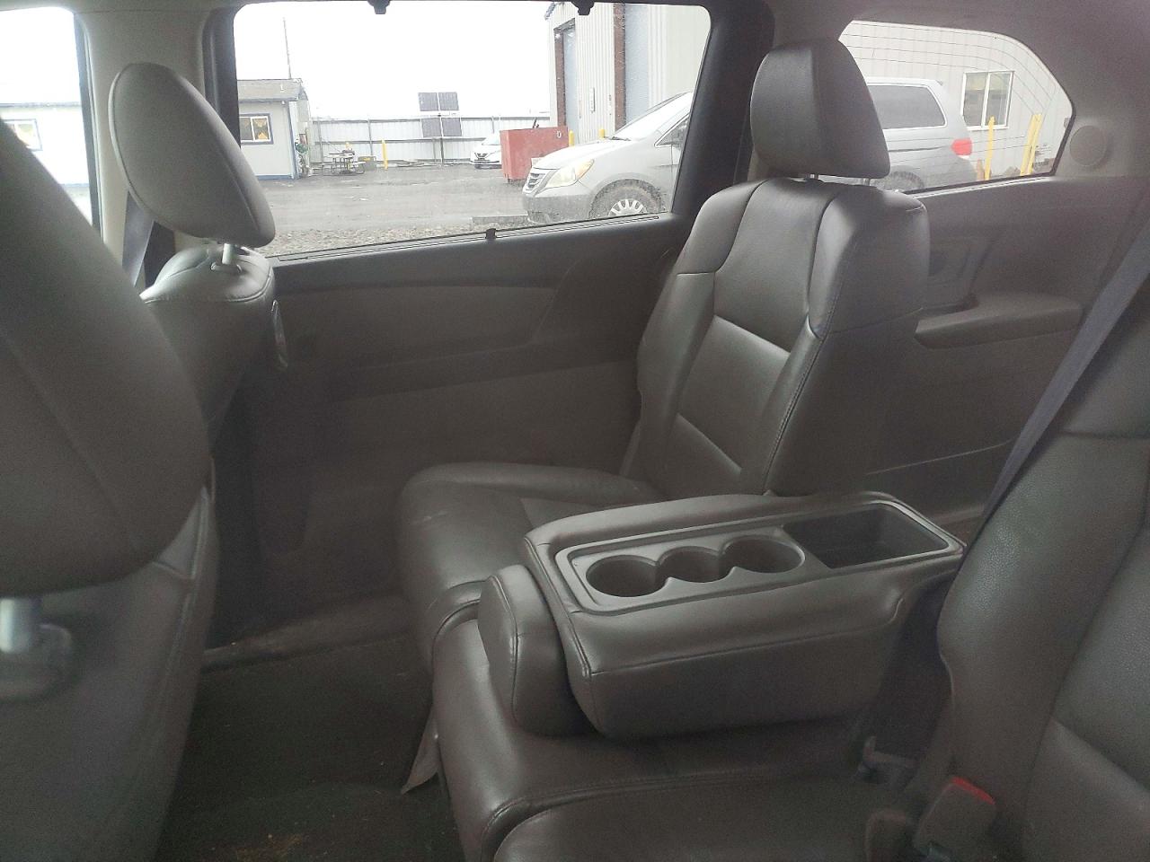 2014 HONDA ODYSSEY TOURING photo 10