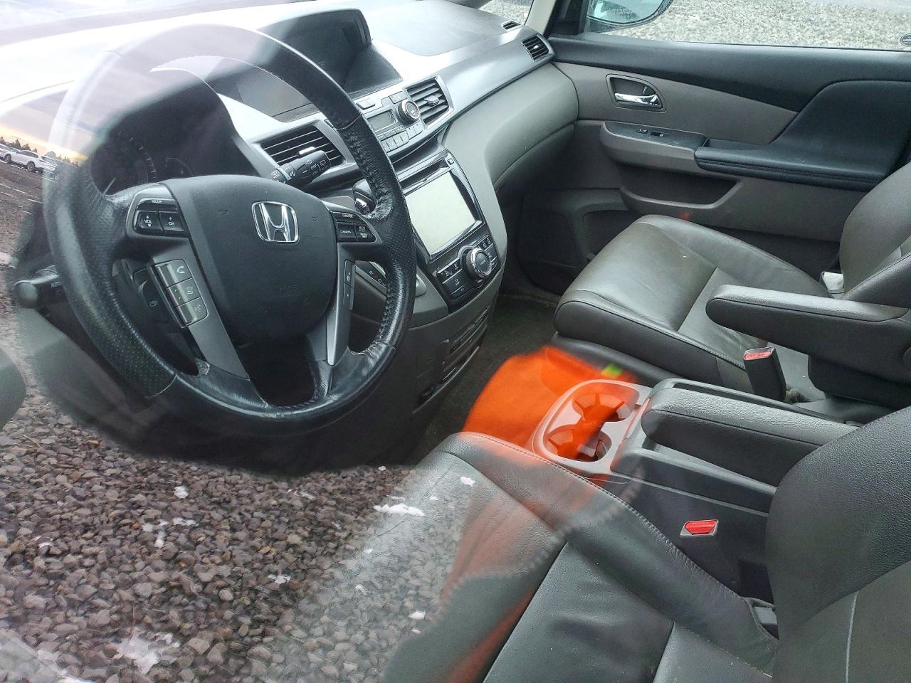 2014 HONDA ODYSSEY TOURING photo 8