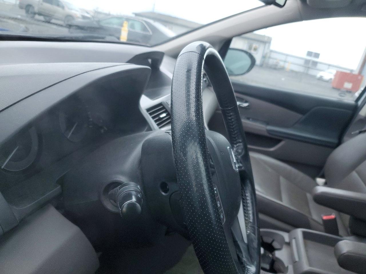 2014 HONDA ODYSSEY TOURING photo 9