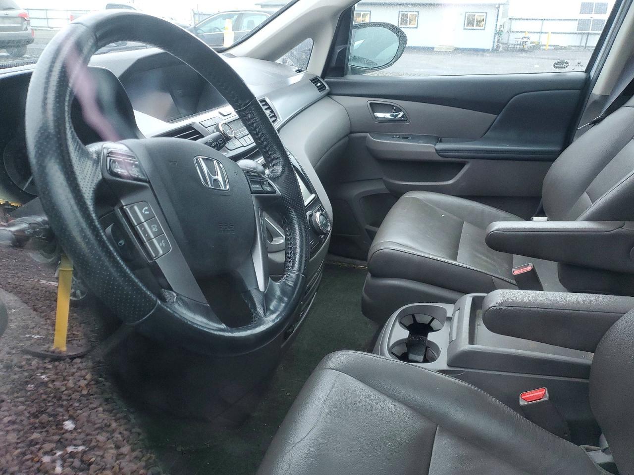 2014 HONDA ODYSSEY TOURING photo 7