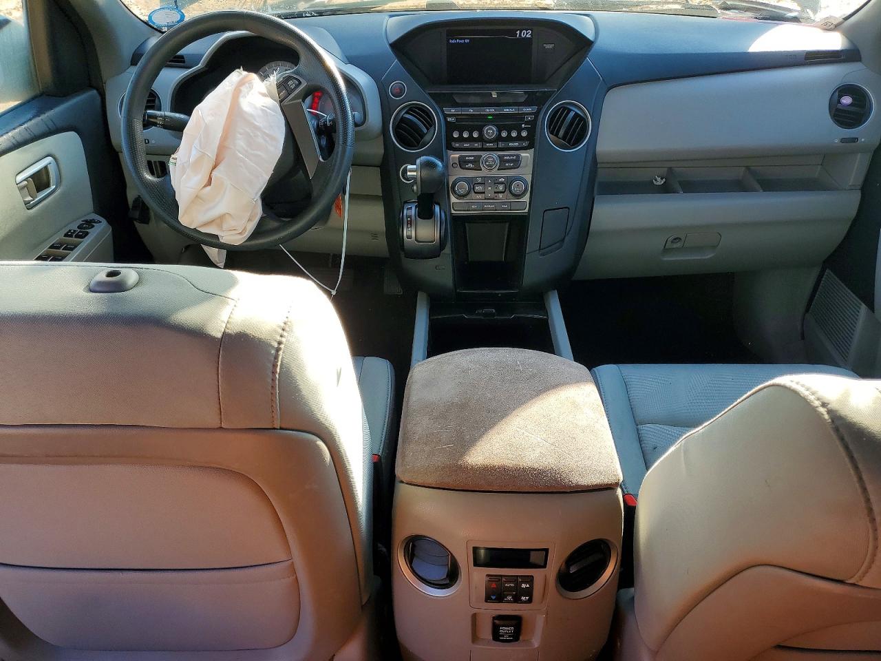 2015 HONDA PILOT LX photo 8