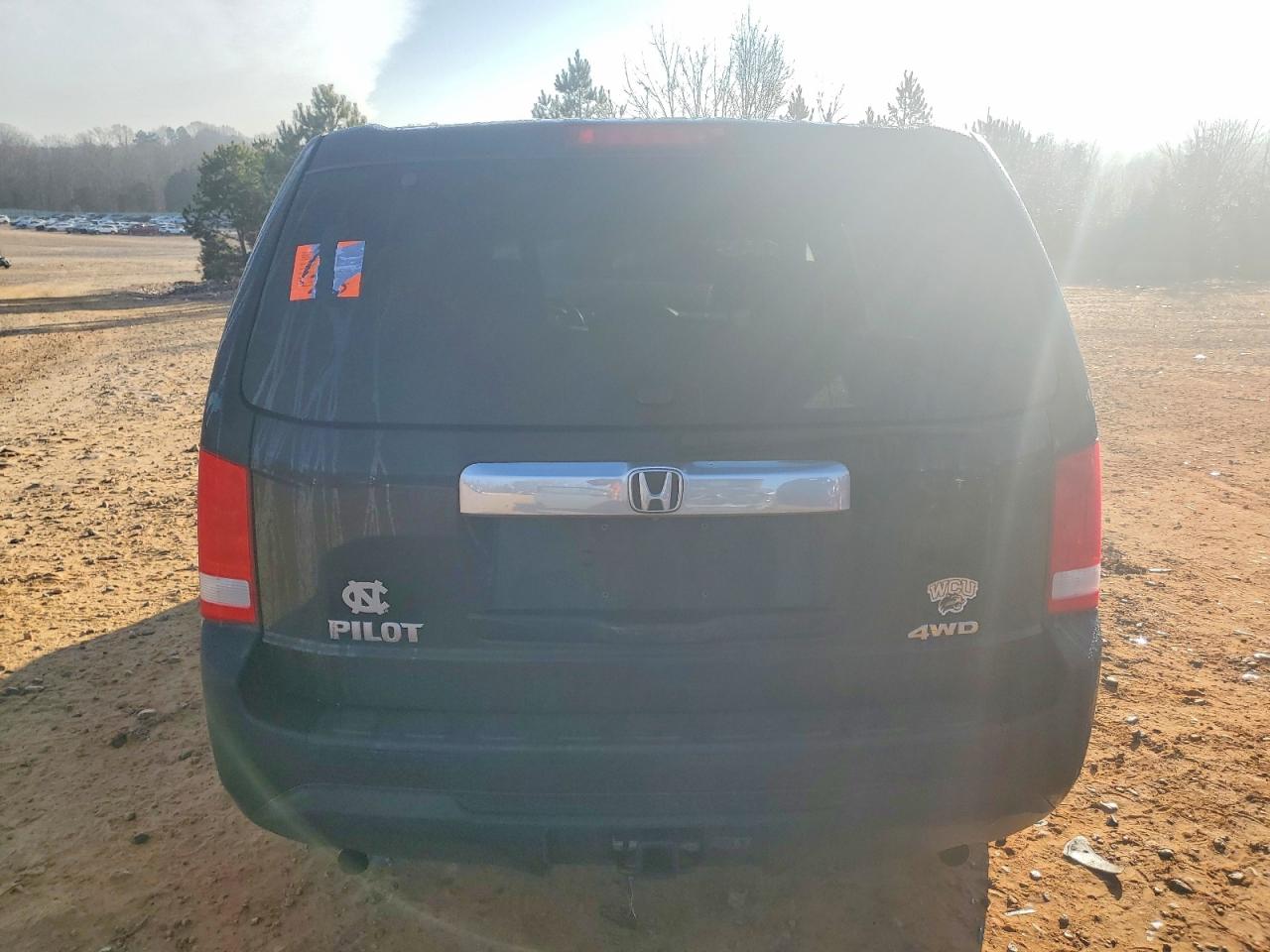 2015 HONDA PILOT LX photo 6