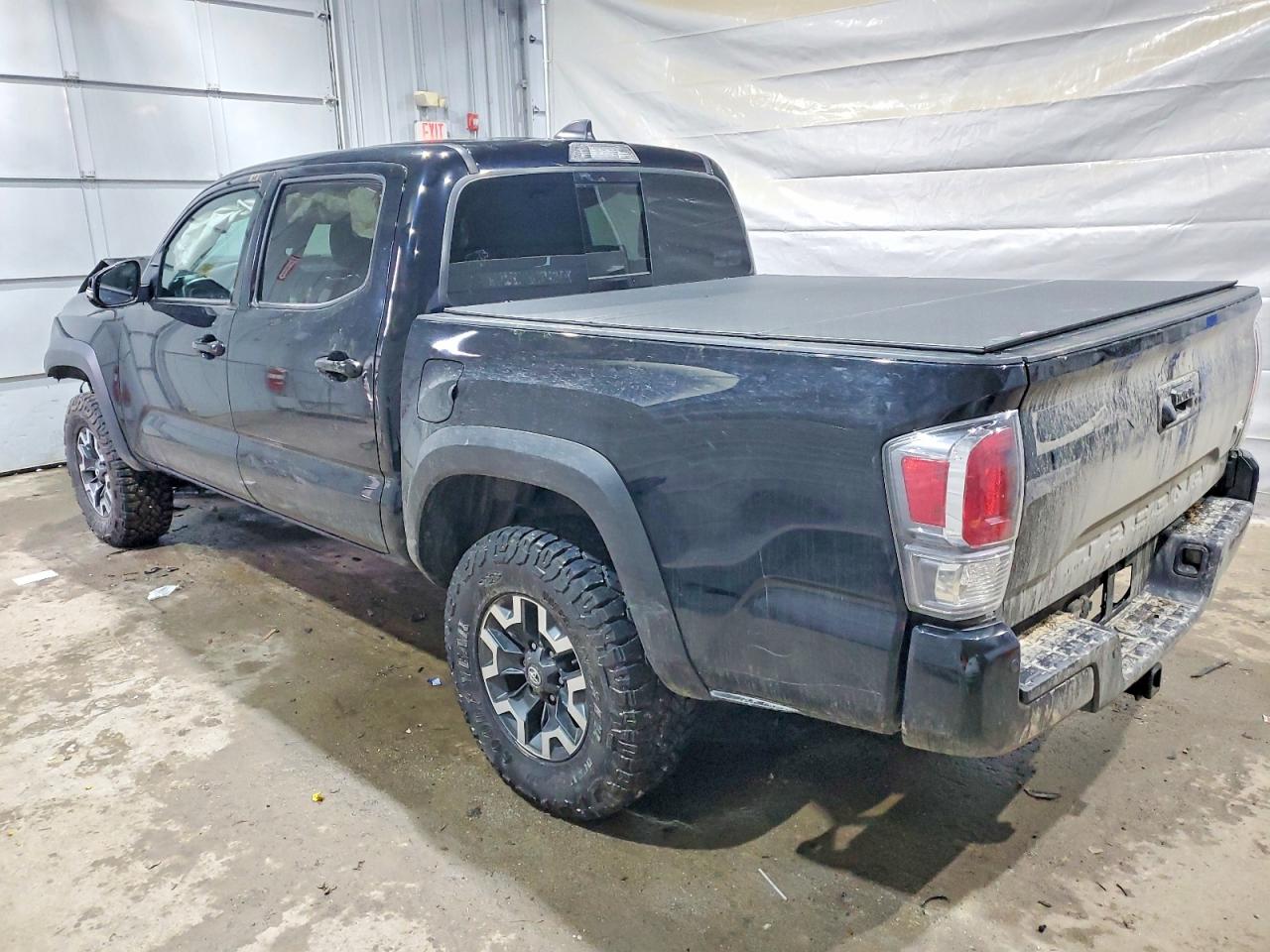 2022 TOYOTA TACOMA DOUBLE CAB photo 2