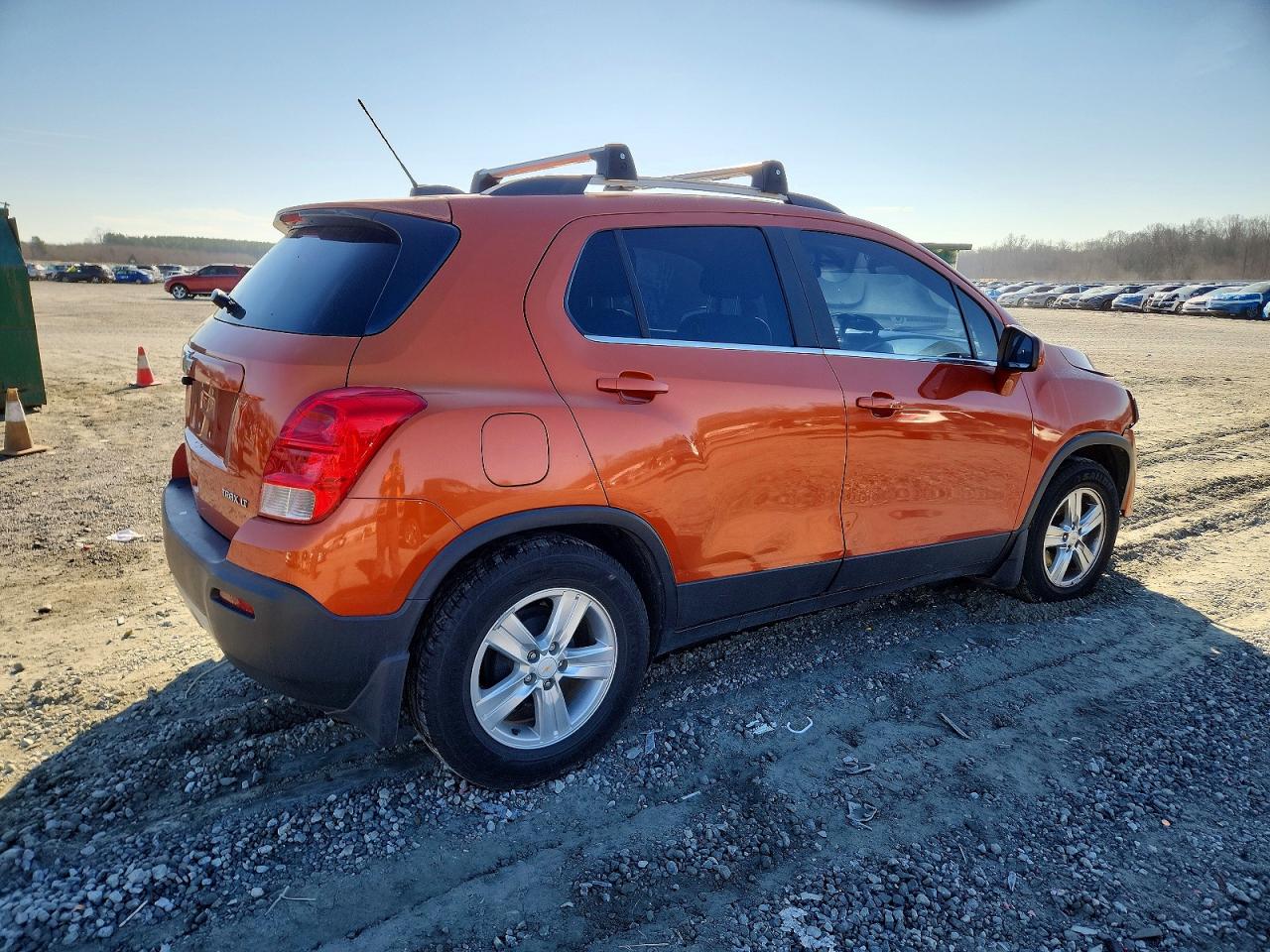 2015 CHEVROLET TRAX 1LT photo 5