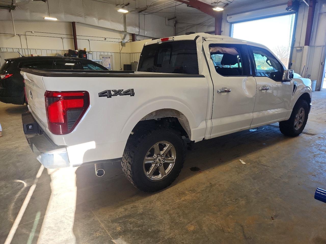 2024 FORD F150 XLT photo 5