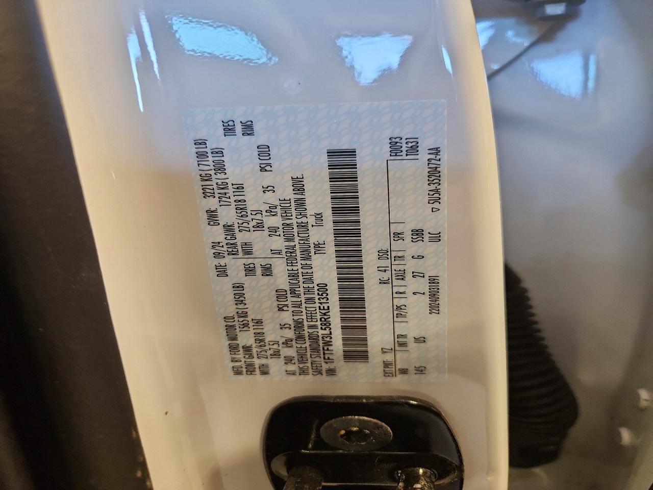 2024 FORD F150 XLT photo 25