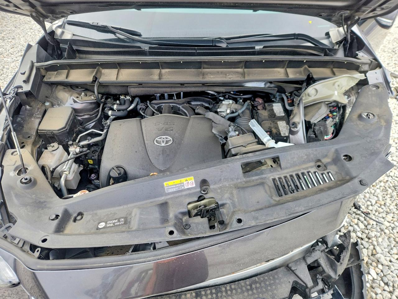 2022 TOYOTA HIGHLANDER XLE photo 11