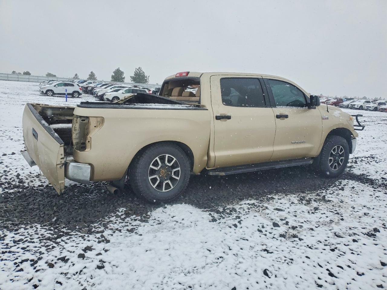 2010 TOYOTA TUNDRA CREWMAX SR5 photo 3