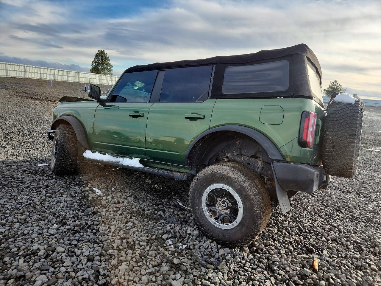 2022 FORD BRONCO BASE photo 2