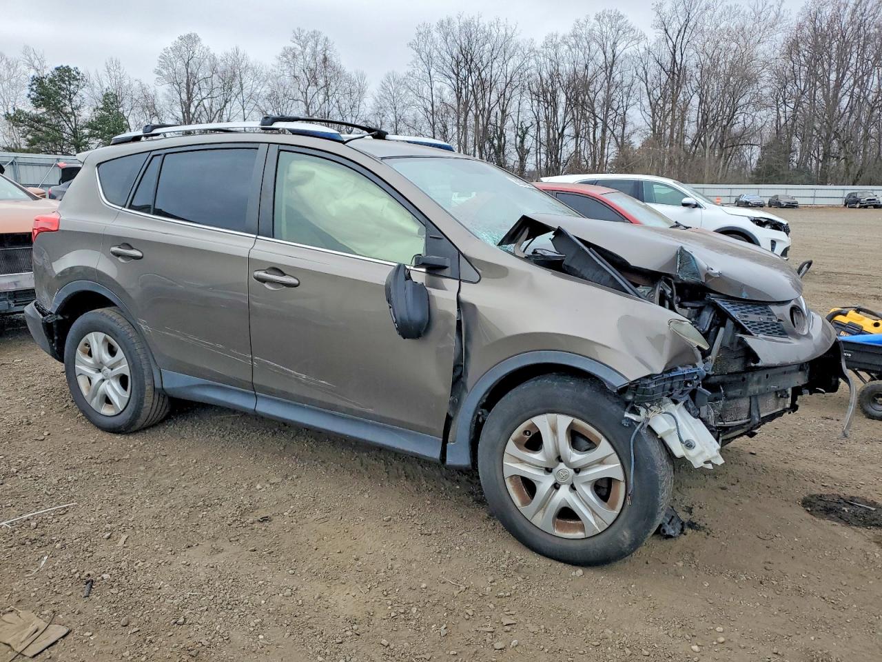 2013 TOYOTA RAV4 LE photo 4