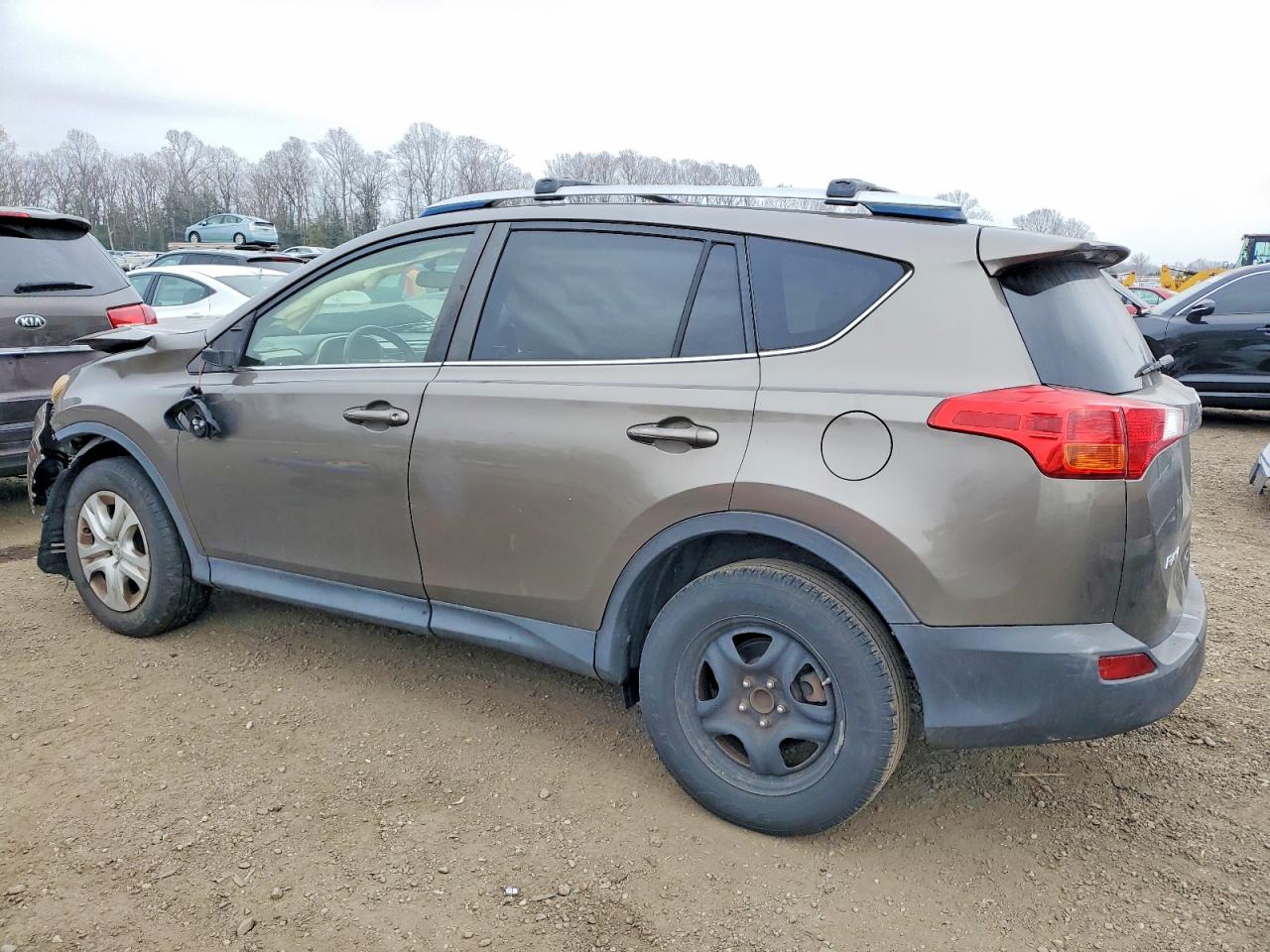 2013 TOYOTA RAV4 LE photo 2