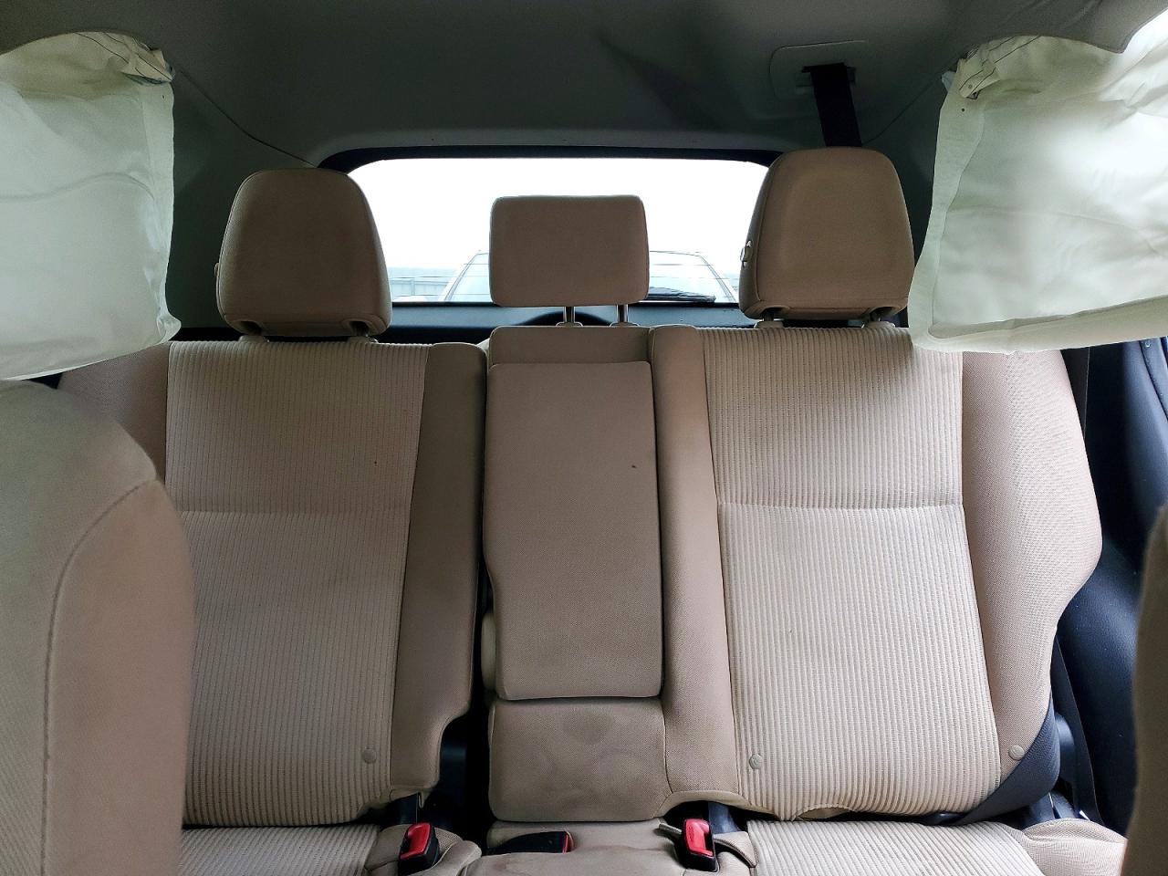 2013 TOYOTA RAV4 LE photo 10