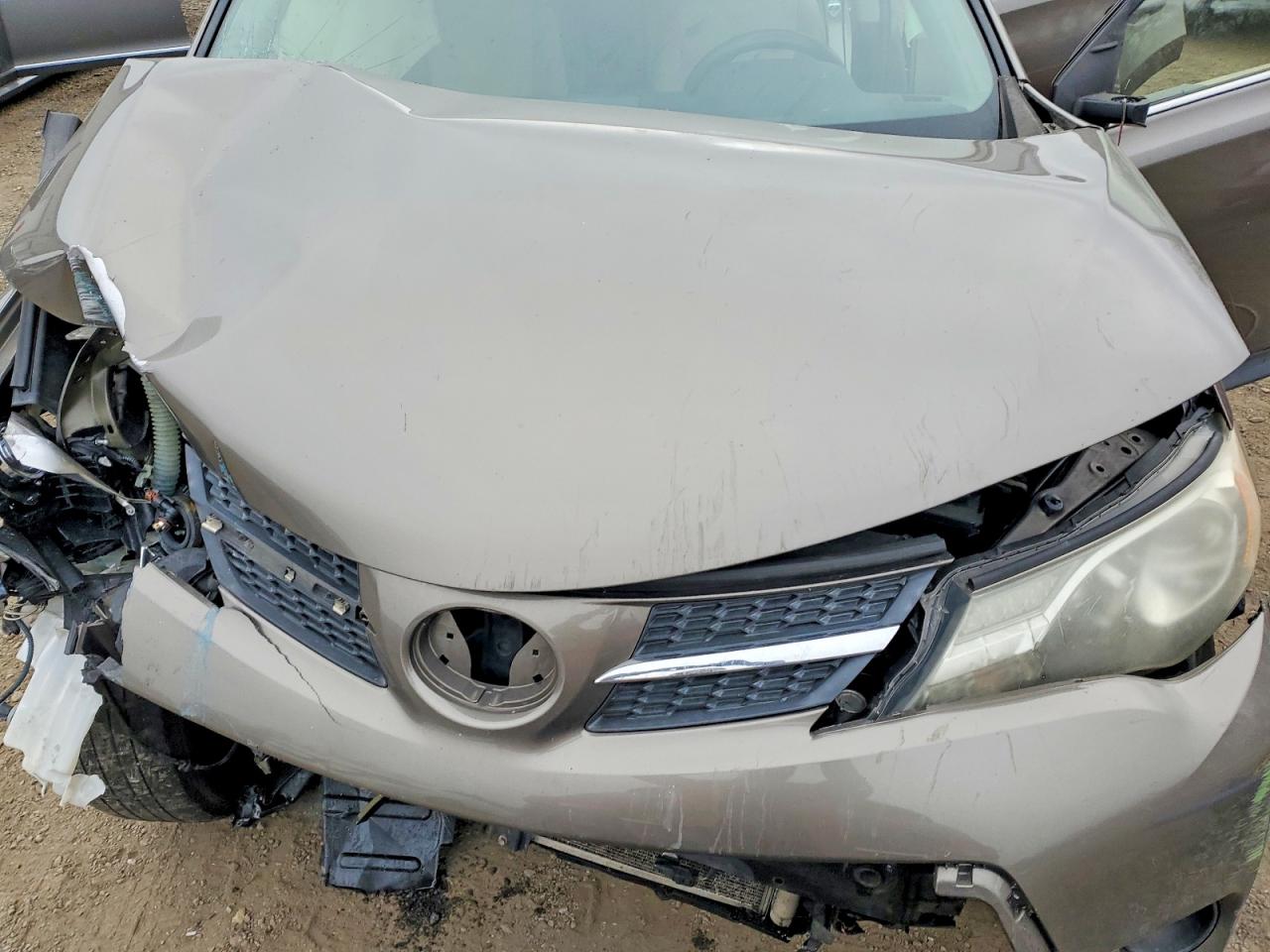 2013 TOYOTA RAV4 LE photo 12
