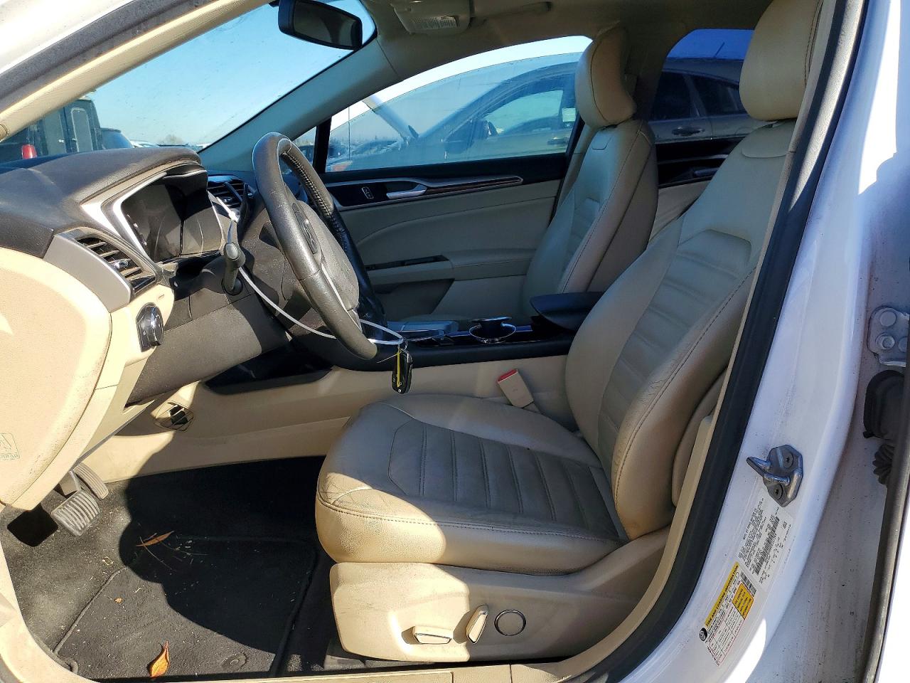 2016 FORD FUSION SE photo 7