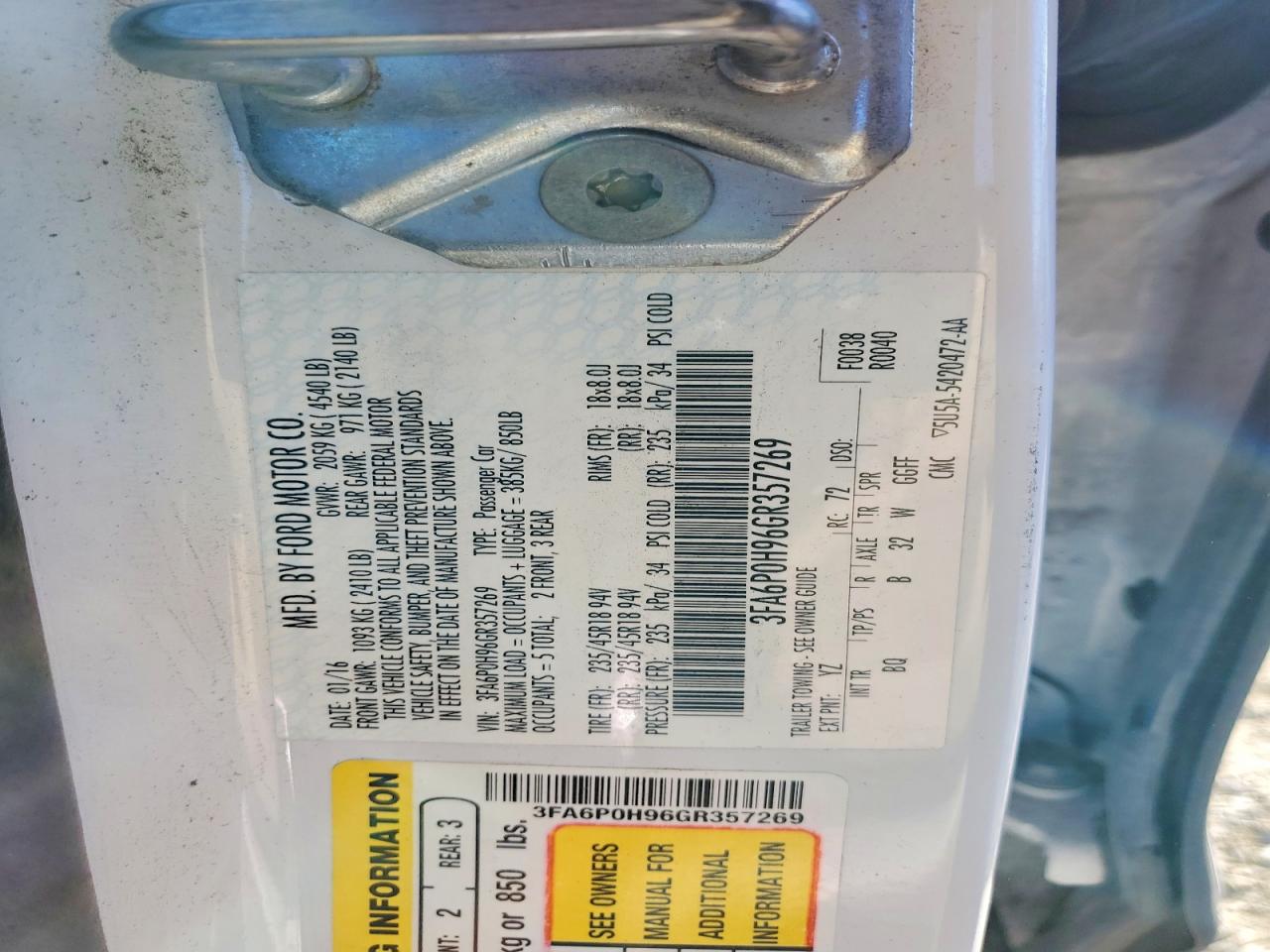 2016 FORD FUSION SE photo 12