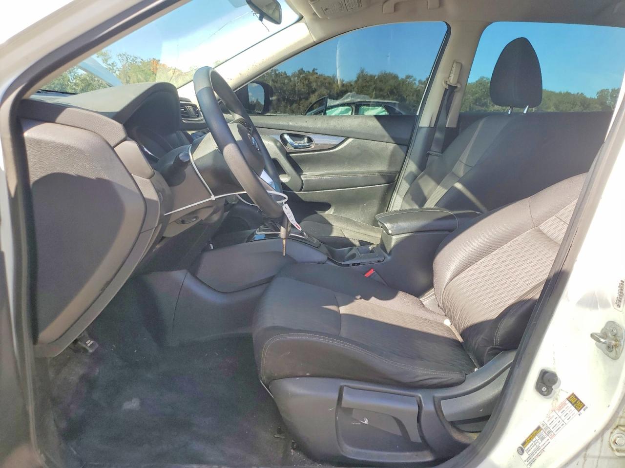 2017 NISSAN ROGUE S photo 7
