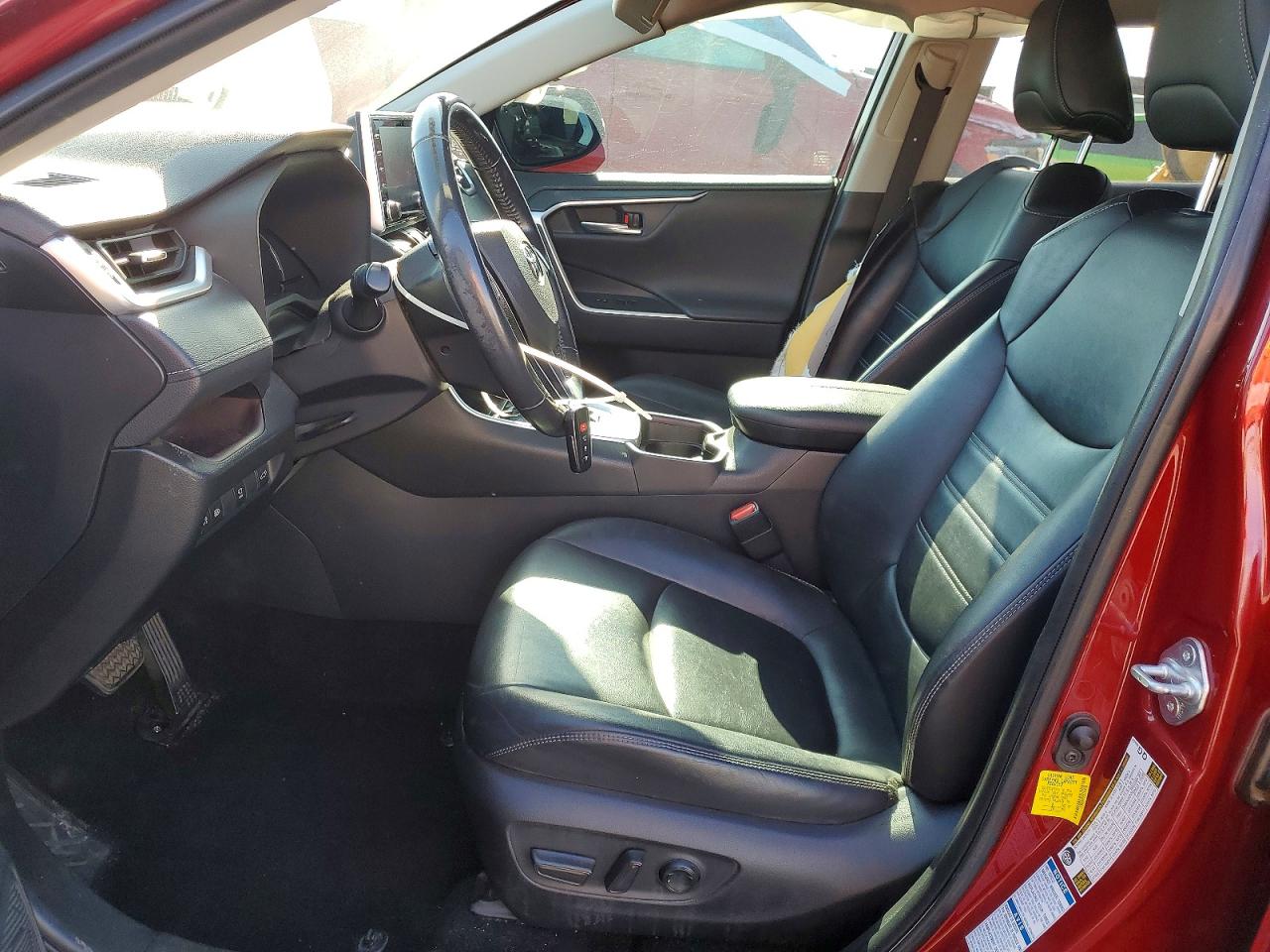 2019 TOYOTA RAV4 LIMITED photo 7