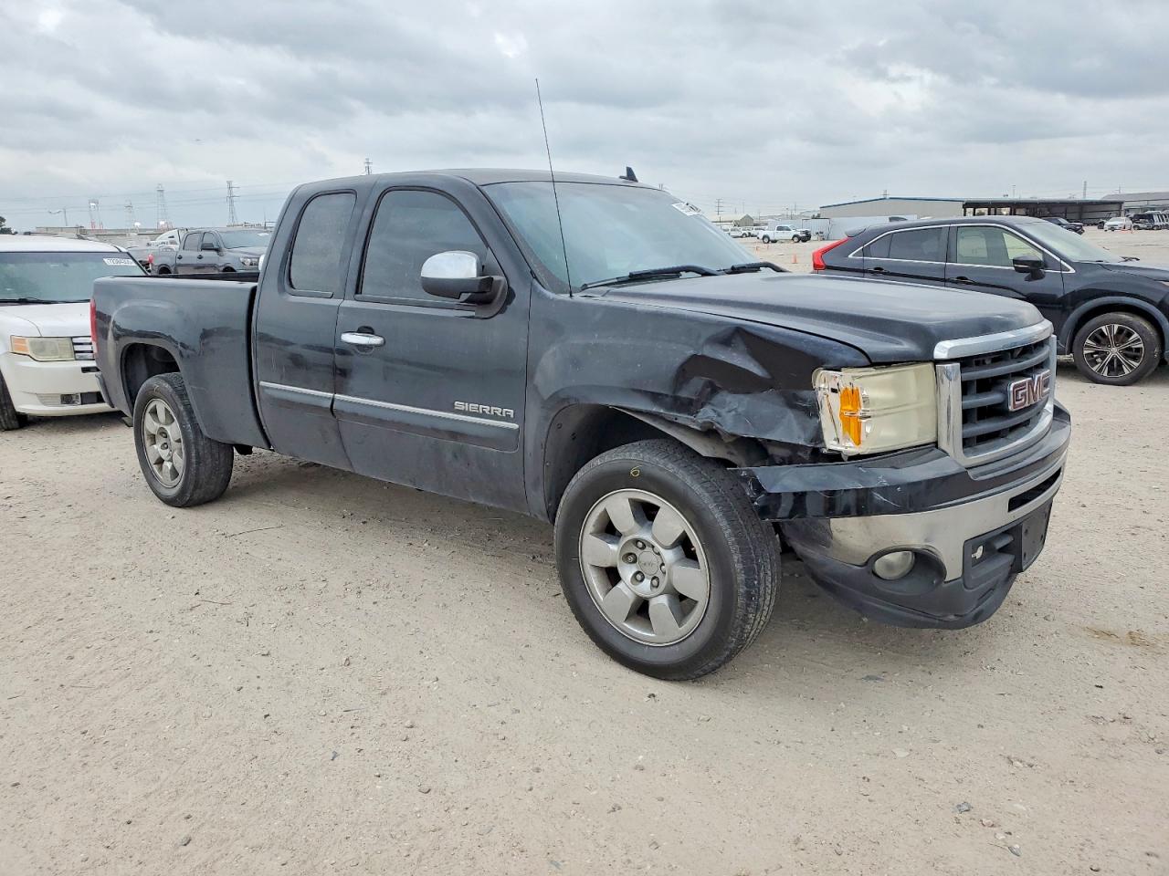 2011 GMC SIERRA C1500 SLE photo 4