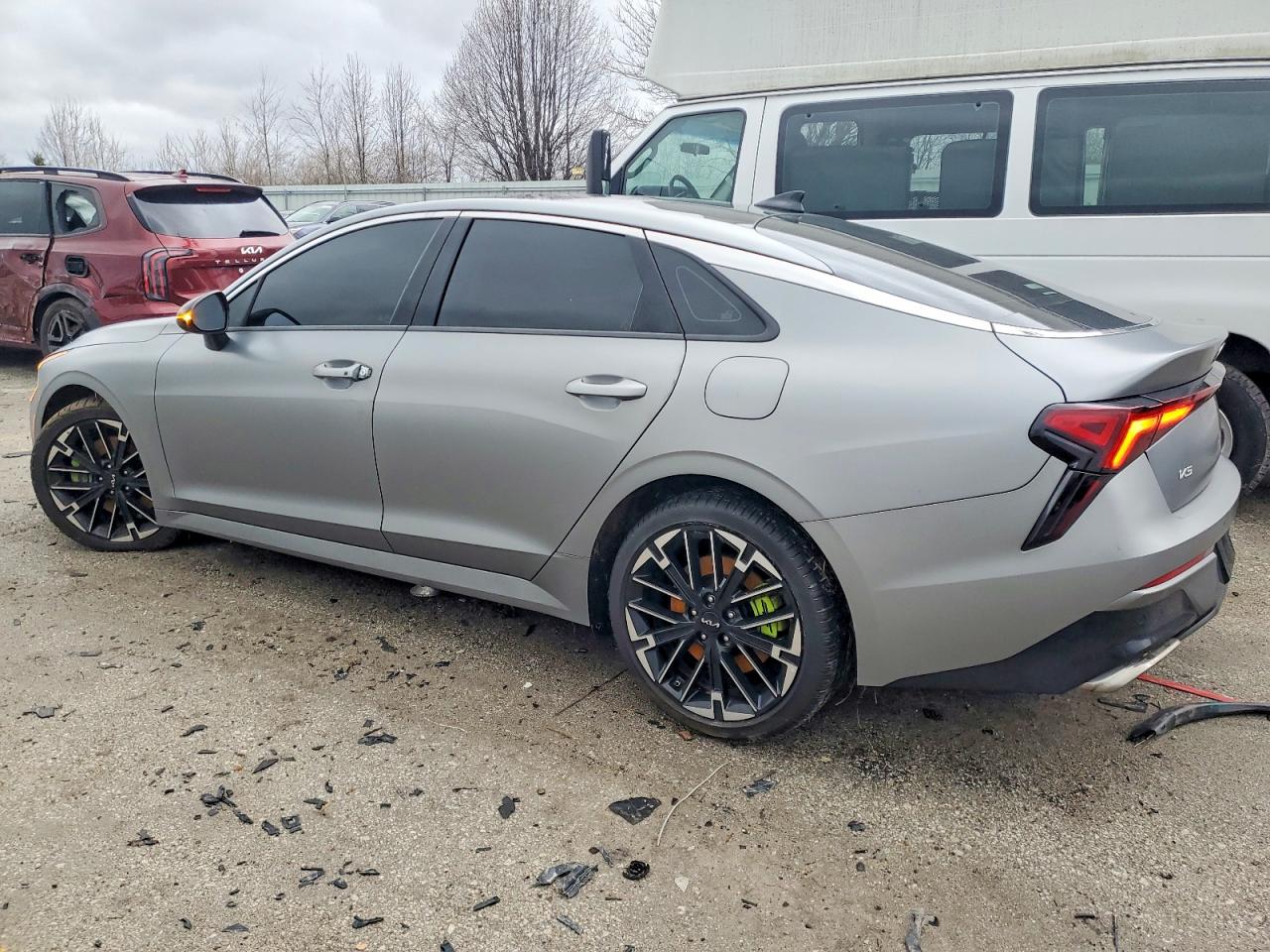 2025 KIA K5 GT photo 2